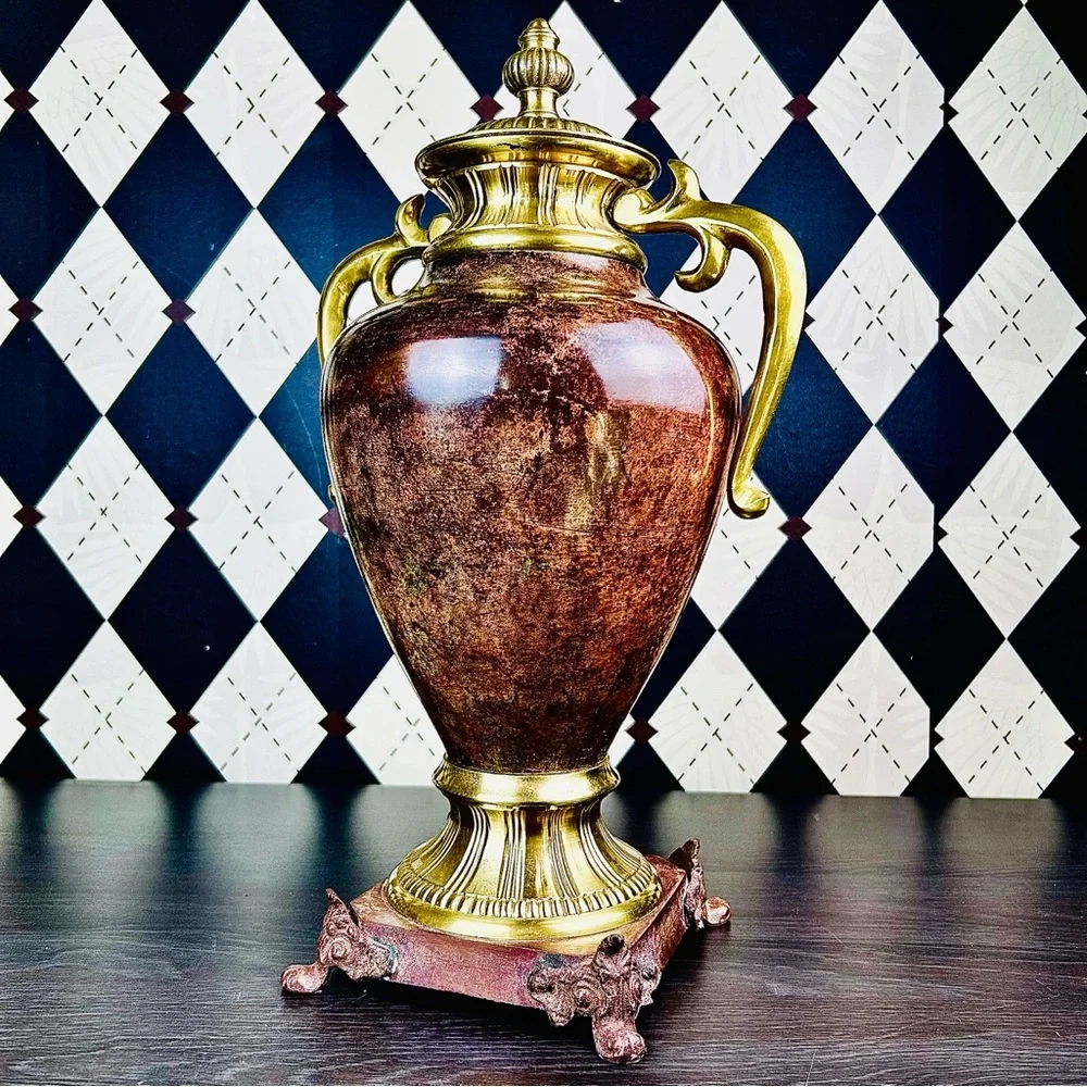 Neoclassical Gilt Metal Urn Pair Mid Century Modern‎ Hollywood Regency Luxury - Picture 11 of 16